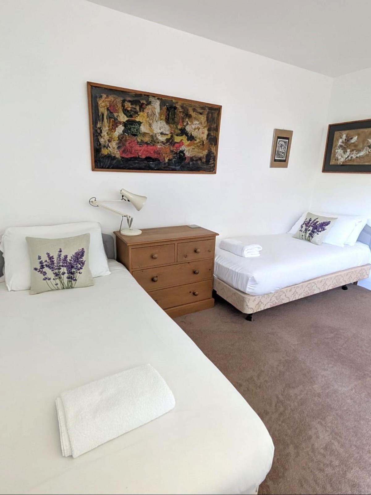 Cosy With Large Garden I Semi Rural Retreat! Nearby Countryside, Beaches & Goodwood - Chichester *
